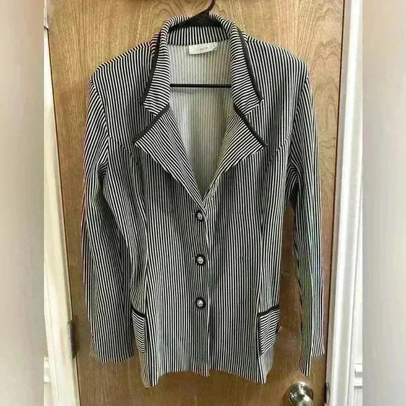 Jackets & Blazers - Black and white stripe blazer with shoulder pads very stretchy size medium